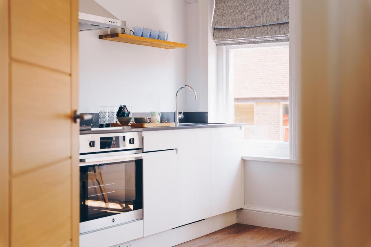 South Street Apartments Chichester Esterno foto